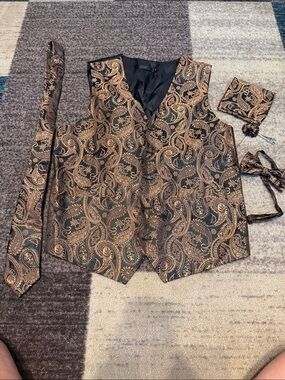 Black & Gold Paisley Men's Vest Set - Includes Tie & Pocket Square